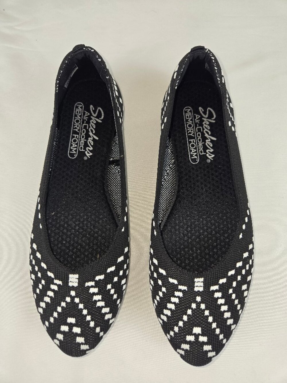 Skechers Cleo 2.0 Be Amazed Size 7.5 Black White Geometric Pattern Ballet Flats
